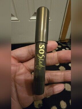 Belle beauty SOShady Long Wear Shadow Stick - Green Tea